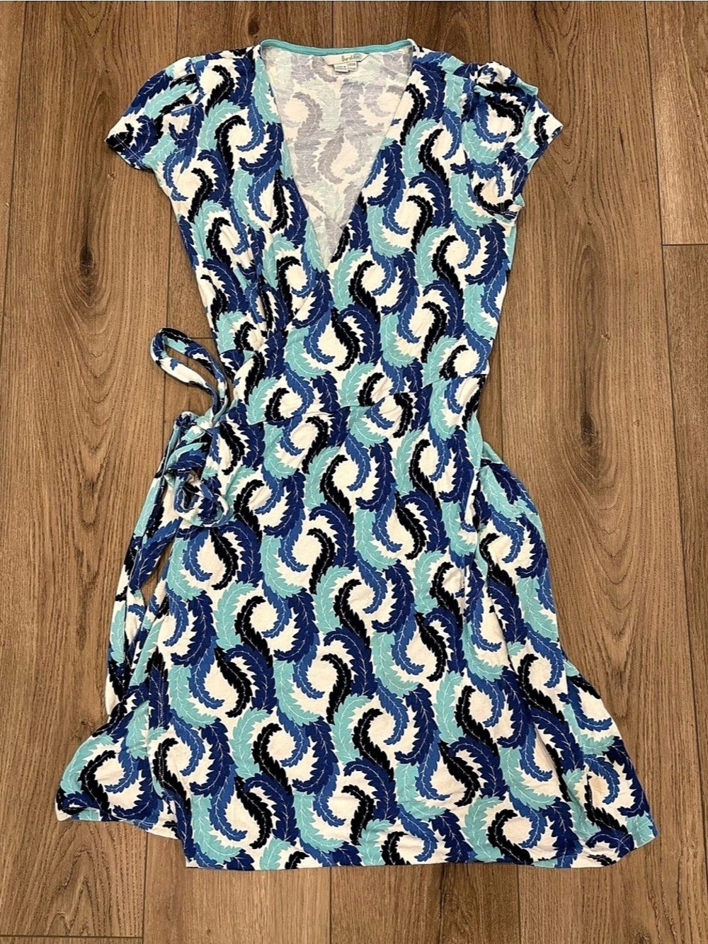 Boden White Blues Acanthus Leaf Summer Midi Wrap Dress size 10